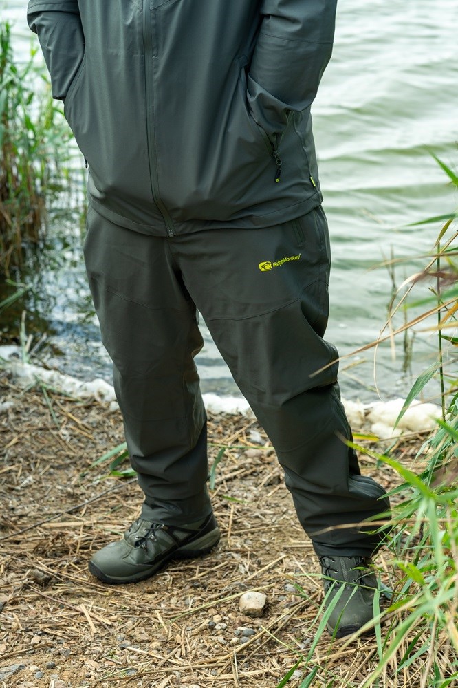 RidgeMonkey Kalhoty APEarel ThermaPro Waterproof Shell Trousers Green (2)